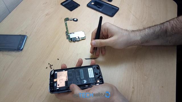 Lenovo A526 – полное восстановление телефона [аккумулятор, экран, прошивка] - снимаем кнопки из корпуса
