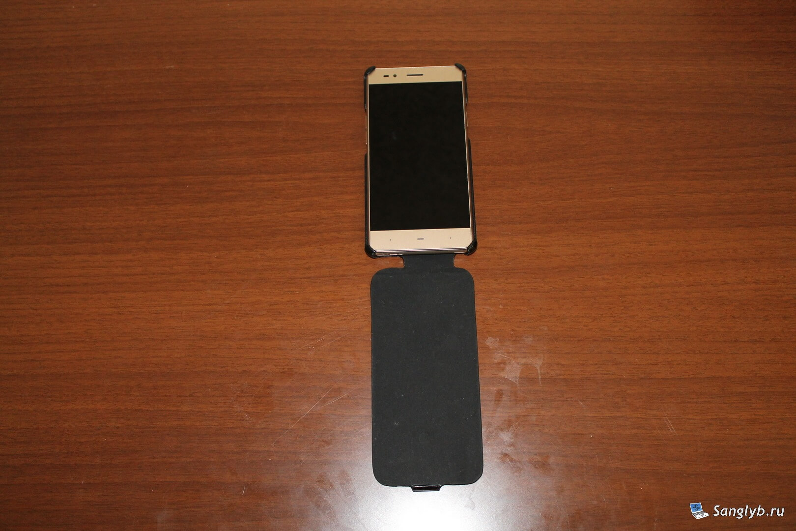 Highscreen power ice evo - phone in the case