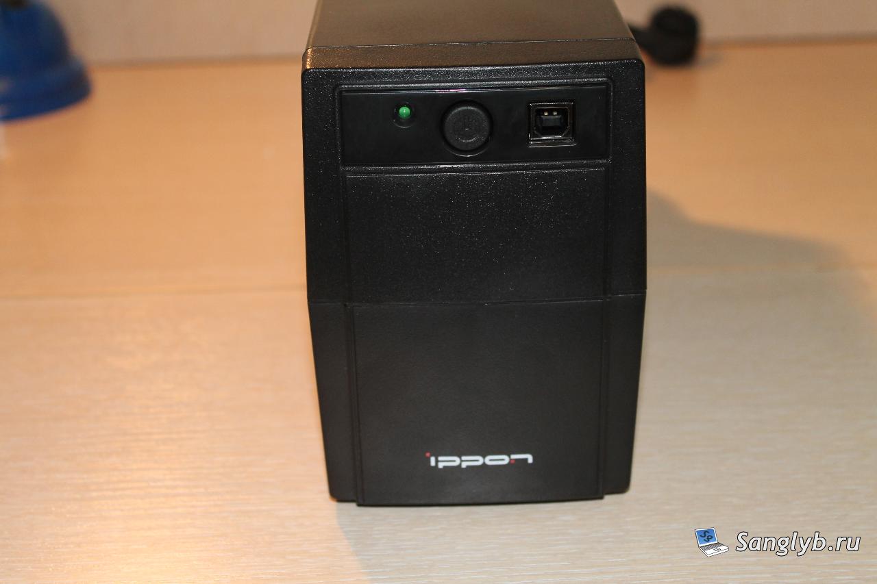 Вид на ИБП Ippon Back Basic 1050 Euro спереди