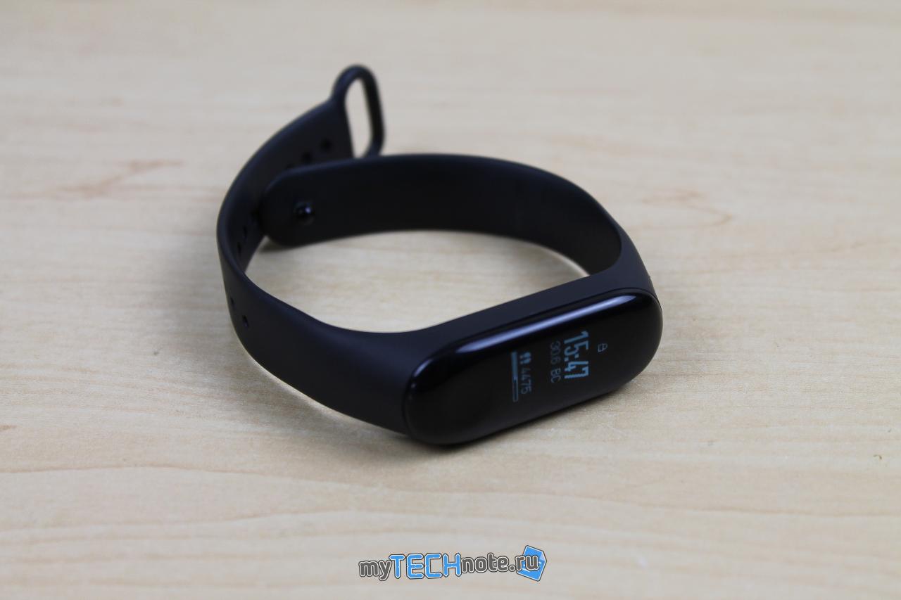 Xiaomi Mi Band 3 – а нужен ли фитнесс трекер не спортсменам? - в ремешке трекер сидит надежно