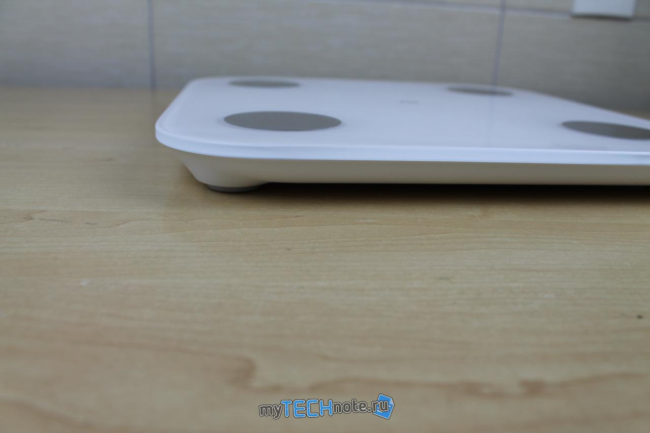 Xiaomi Mi Body Composition Scale 2 - обзор умных весов - вид сбоку
