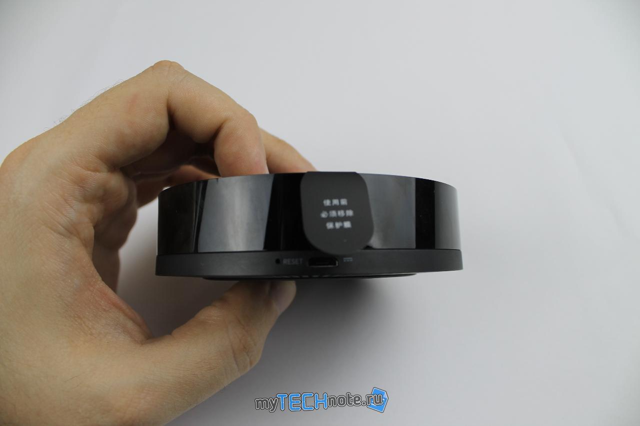 Xiaomi Mijia Universal IR Remote Controller. Обзор универсального ИК WiFi пульта - вид на пульт сзади